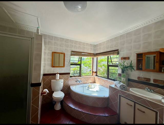 4 BEDROOM FREESTANDING FOR SALE IN MEER EN SEE